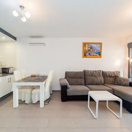 Alegria Id25 Holiday home *